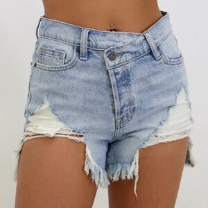 Hidden Asymmetrical Shorts